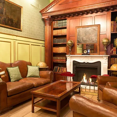 Ateneo 4* Севилья