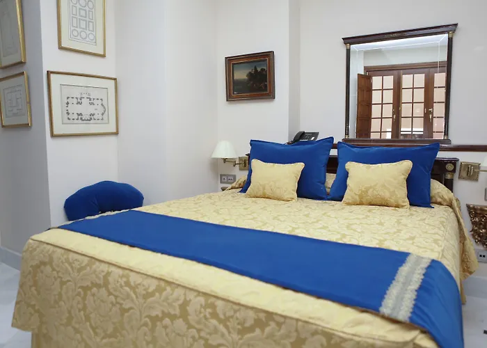 アテネオ セビージャ ホテル 4*