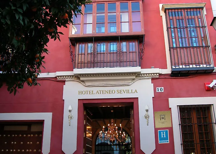 アテネオ セビージャ 4*